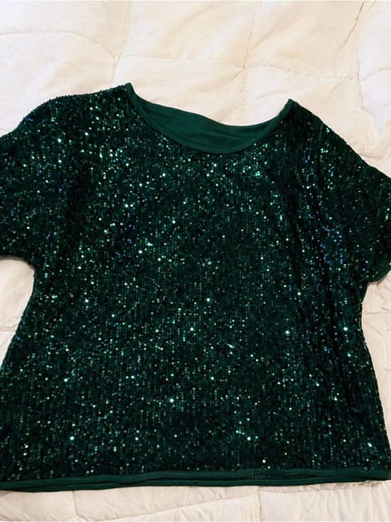 Tops - Emerald Green Sequin Short Sleeve Top